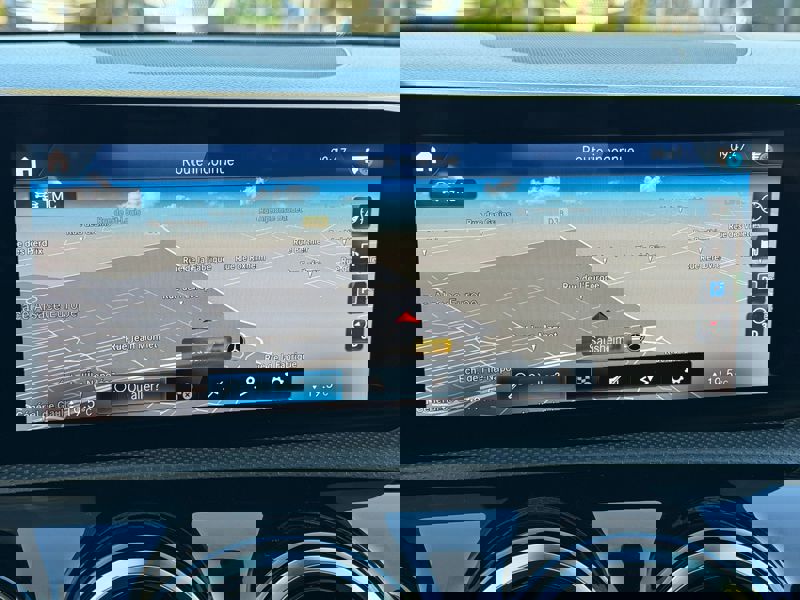 Image Mercedes-Benz 汃獡敳䄠 A 180 1.3 136 Progressive Line Full leds GPS Caméra Carplay Sièges chauffants Régul Clim auto bi-zon